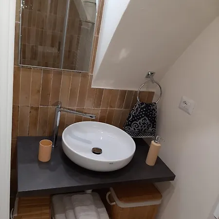 Apartament Filioli 28 *